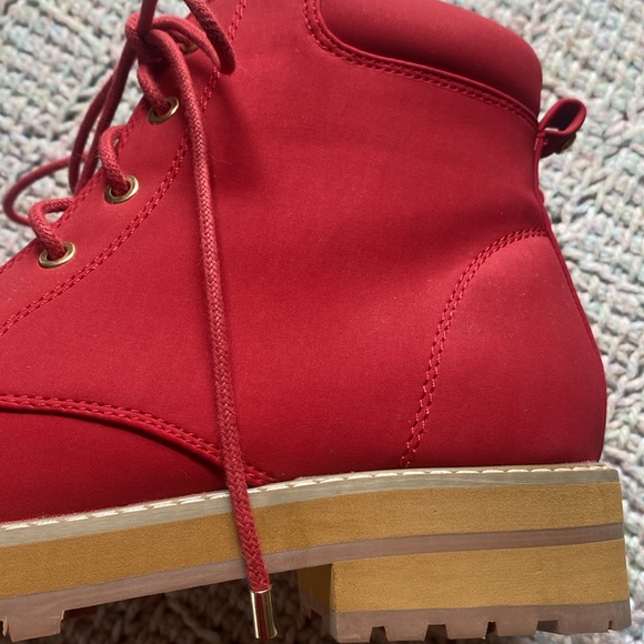 🦊 Newly listed red beauties. EUC - Picture 7 of 13